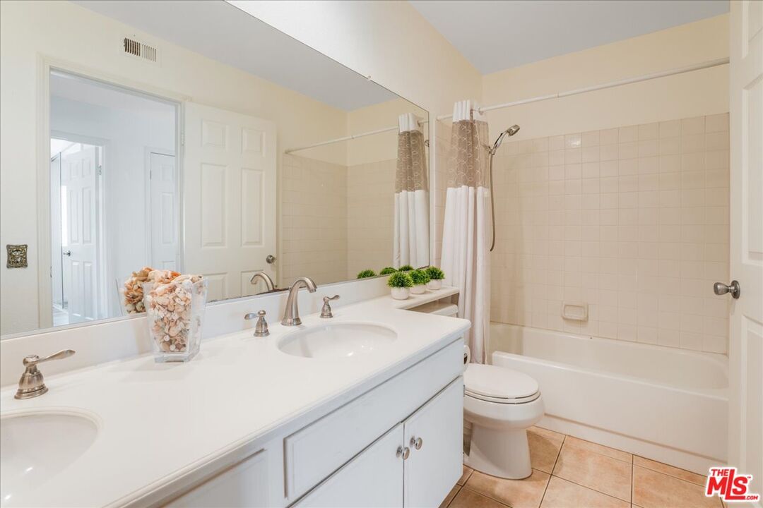 London Grove photo 58