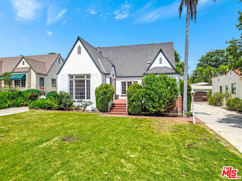 120 Annandale Rd