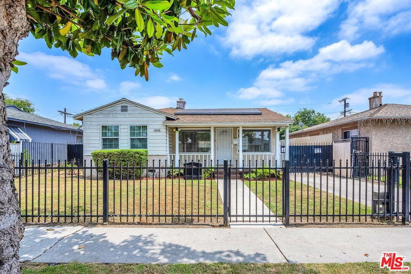 10448 Zamora Ave