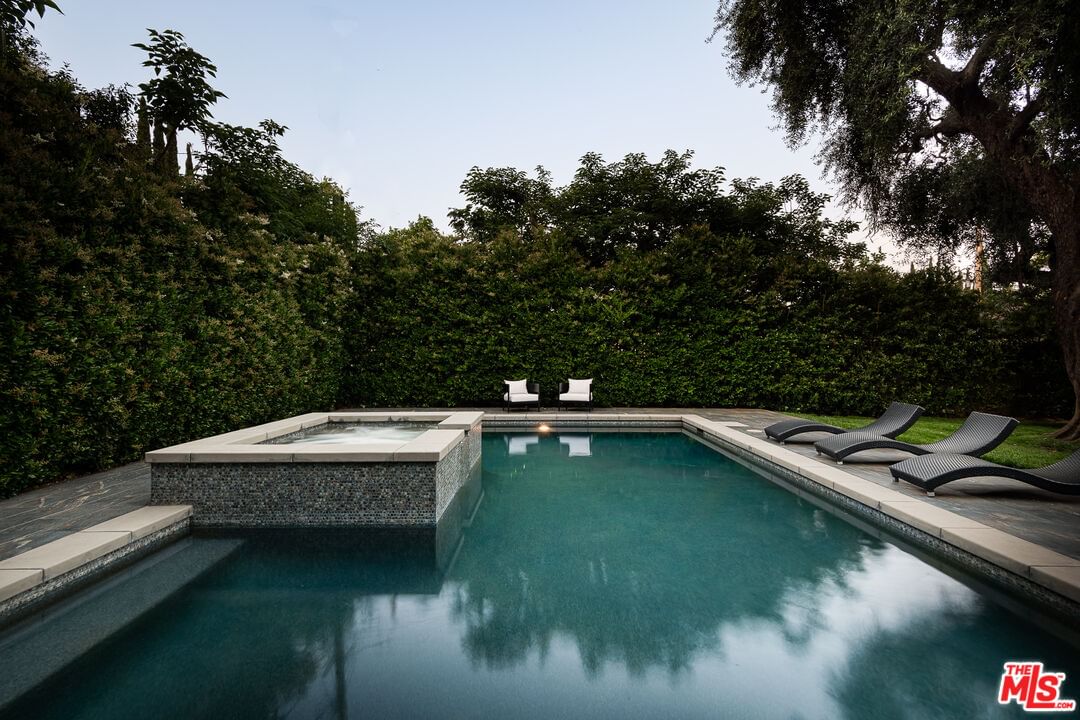 Rose Villa photo 37