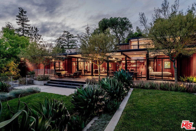 5228 Escalante Dr