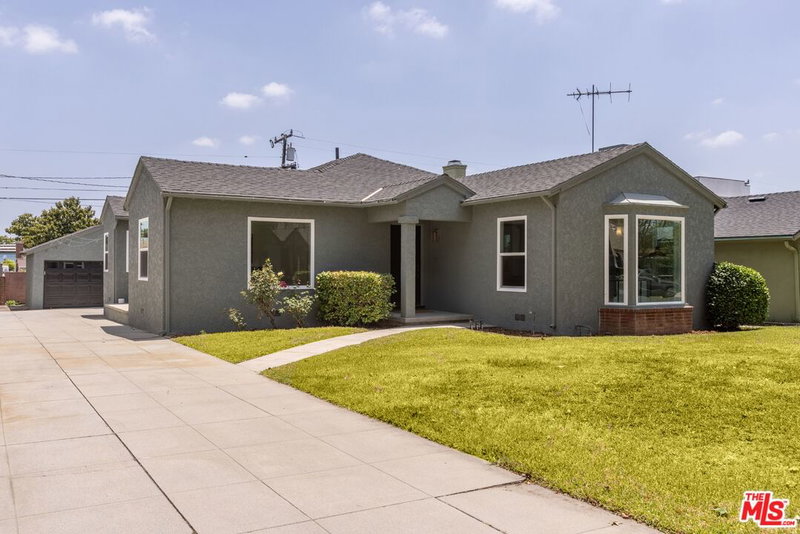 504 Campbell Ave