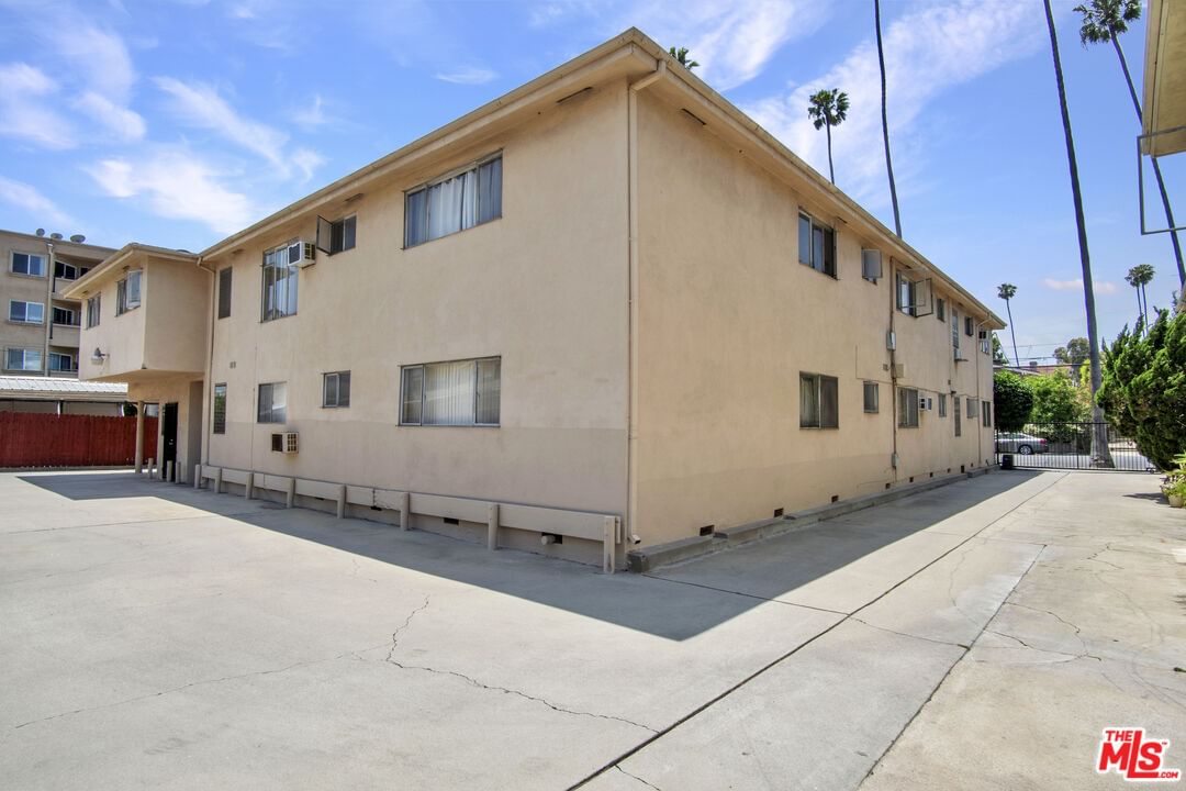 Taft photo 6