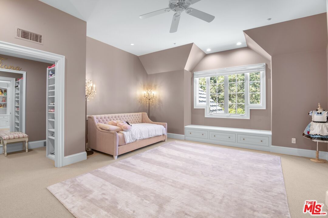Oak Place photo 37