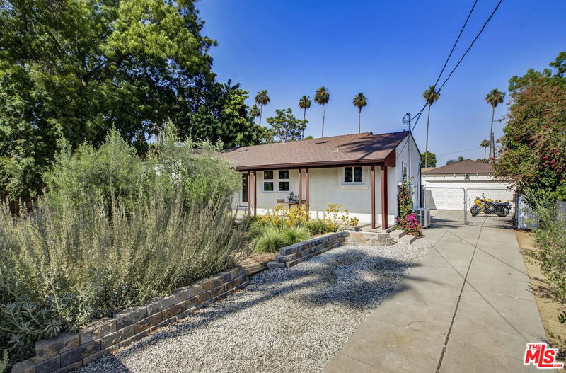 3416 Lifur Ave