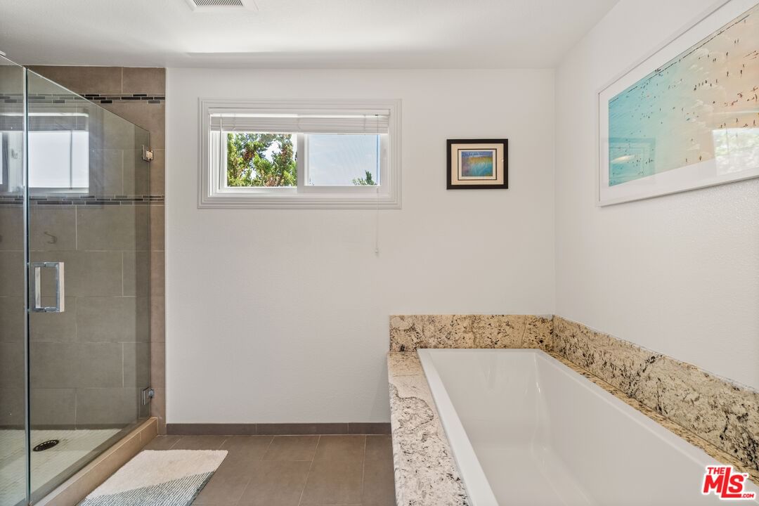 Indian Ridge photo 23