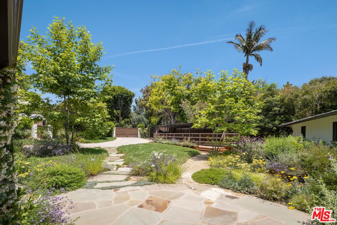 Riviera Ranch photo 37