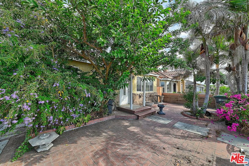 21918 Juan Ave
