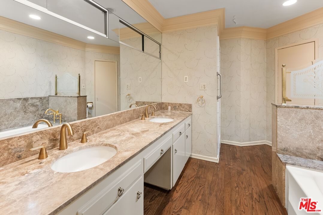 Winnetka photo 32