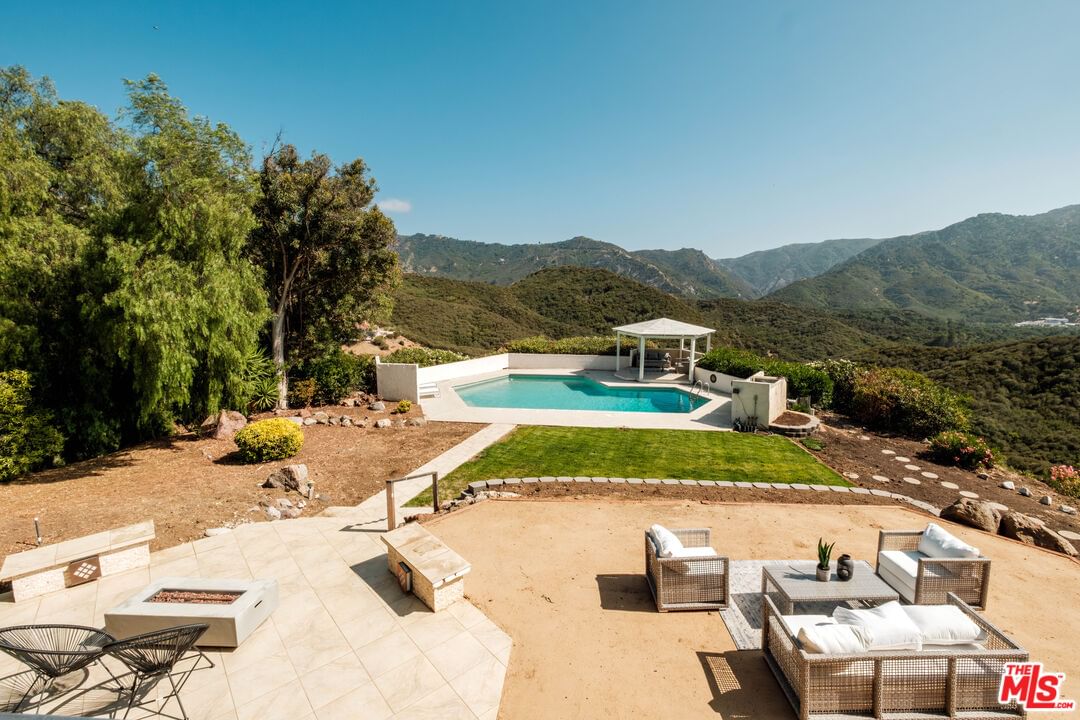 Mulholland photo 27