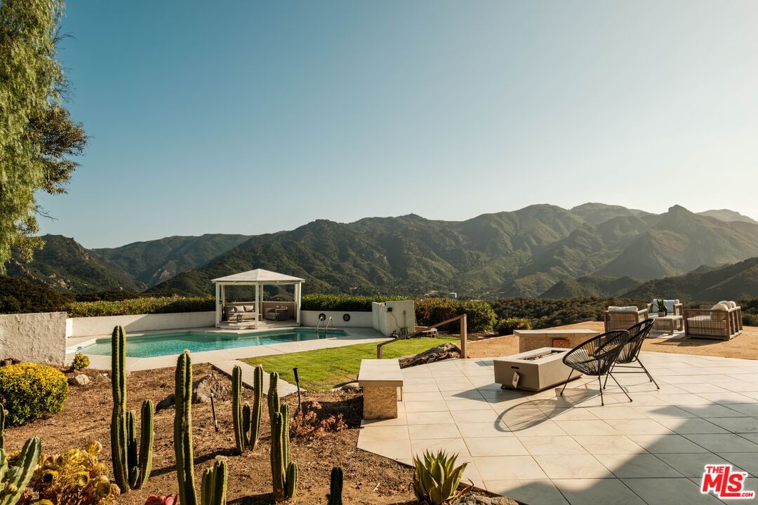 Mulholland photo 59