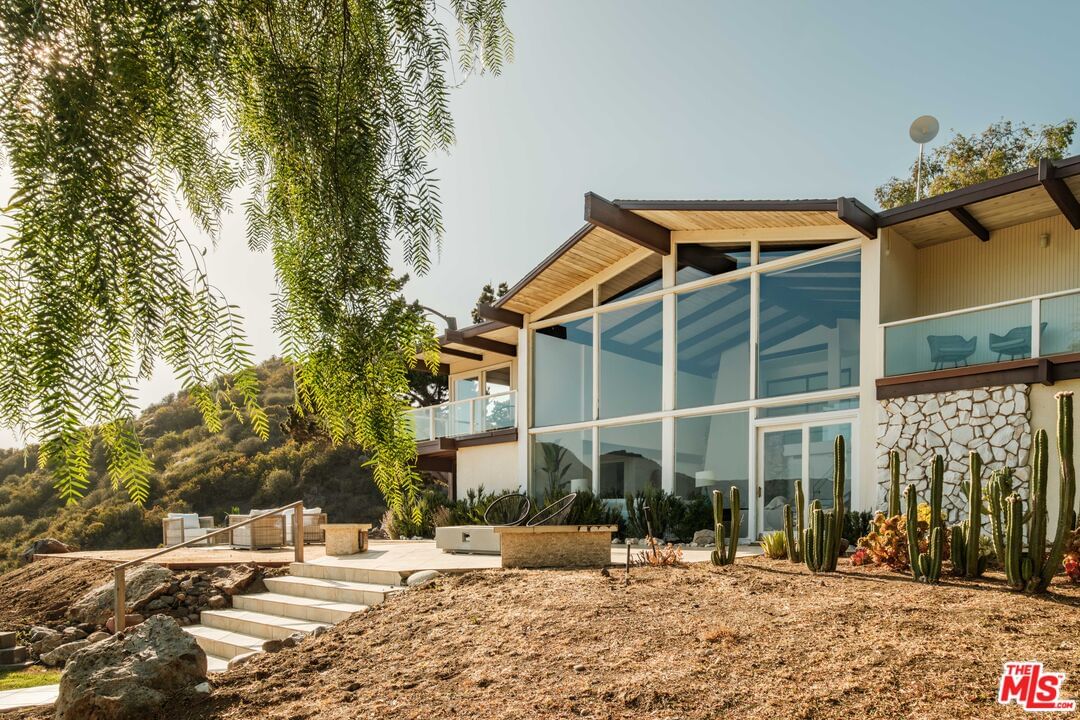 Mulholland photo 60