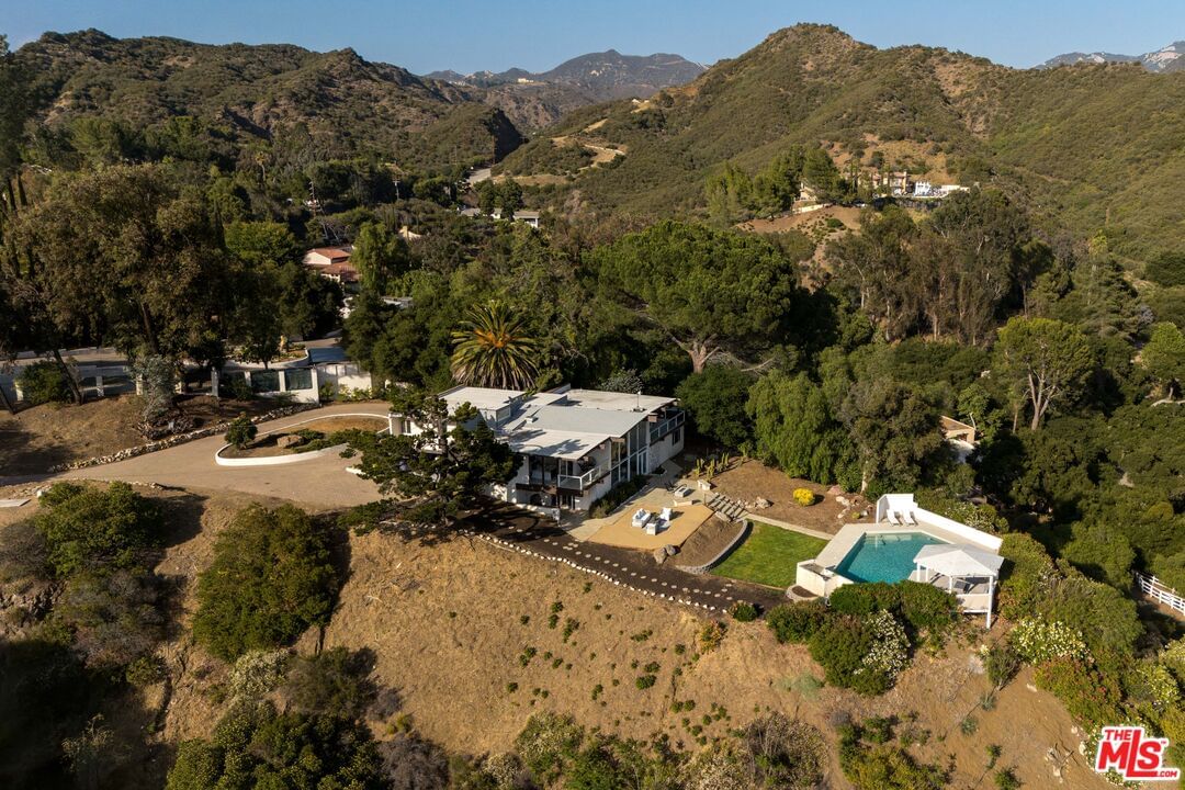 Mulholland photo 66