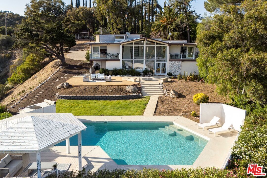 Mulholland photo 69