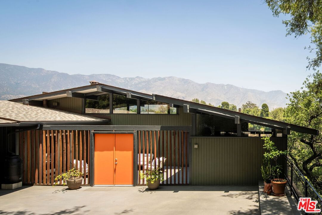 Linda Vista photo 1