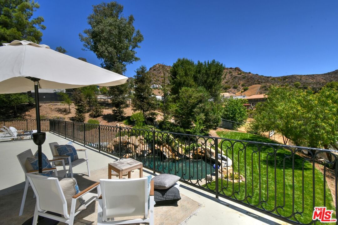 Mulholland photo 14