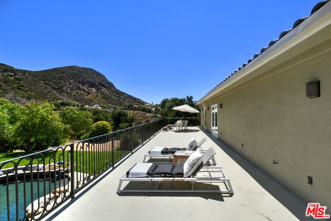 Mulholland photo 15
