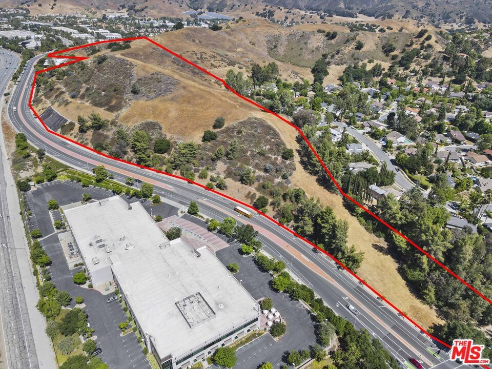 Agoura photo 18