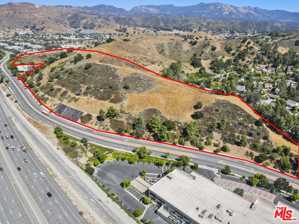 Agoura photo 20