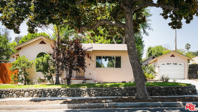1065 El Molino Ave