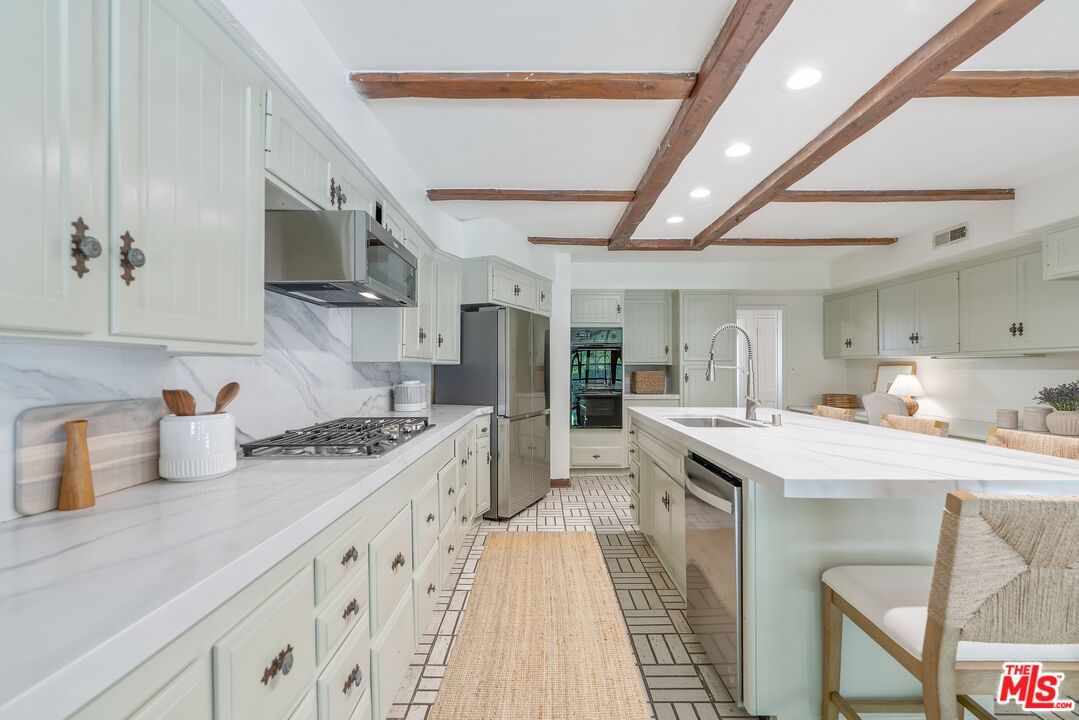 Corbin photo 15