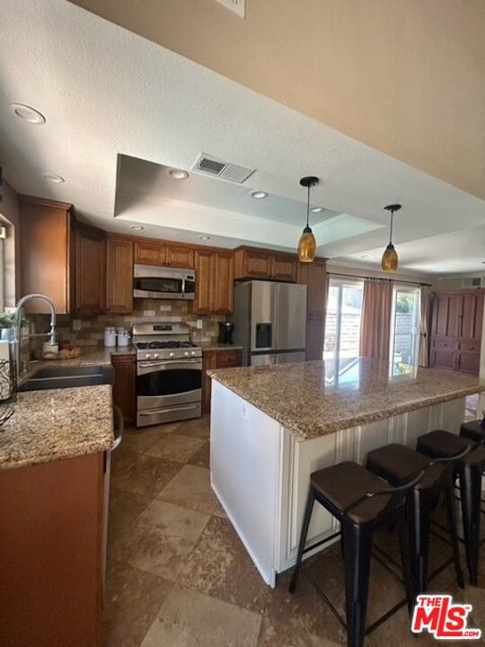 Yucca Valley photo 10