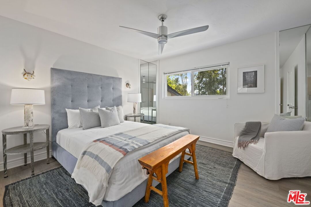 Hilgard photo 44