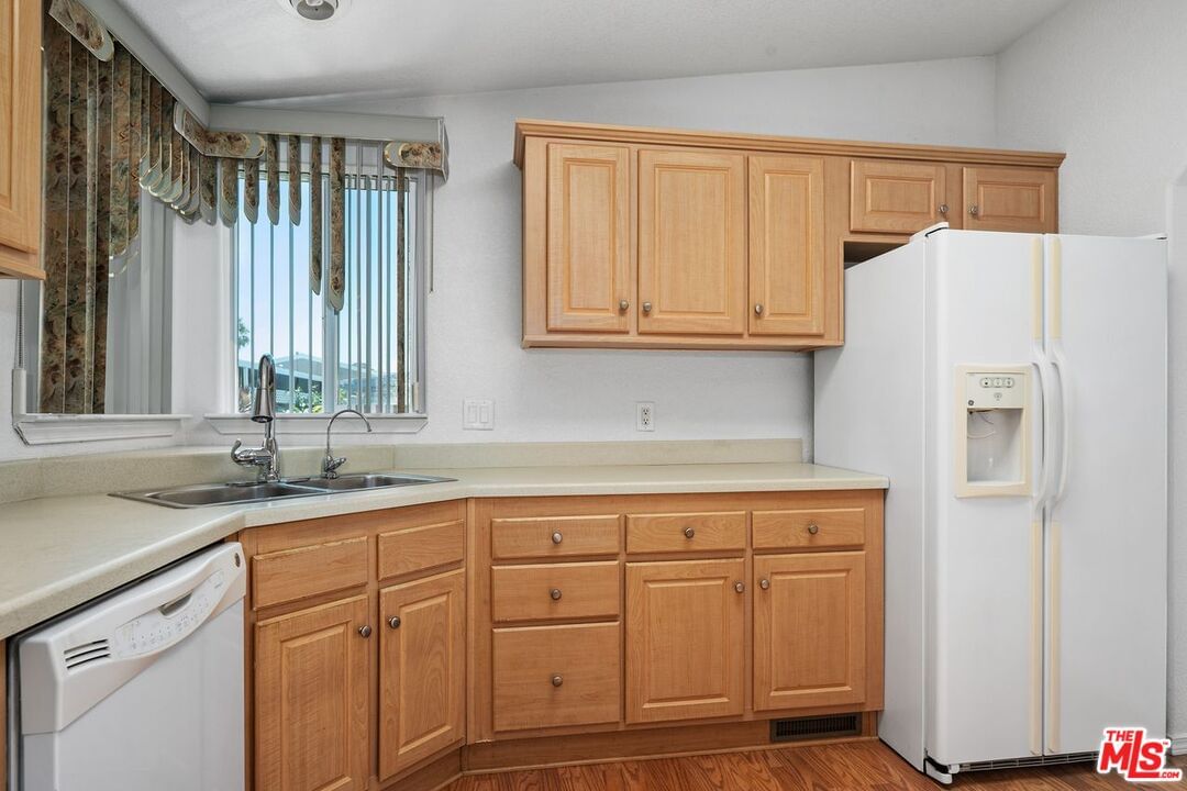 Avalon photo 15