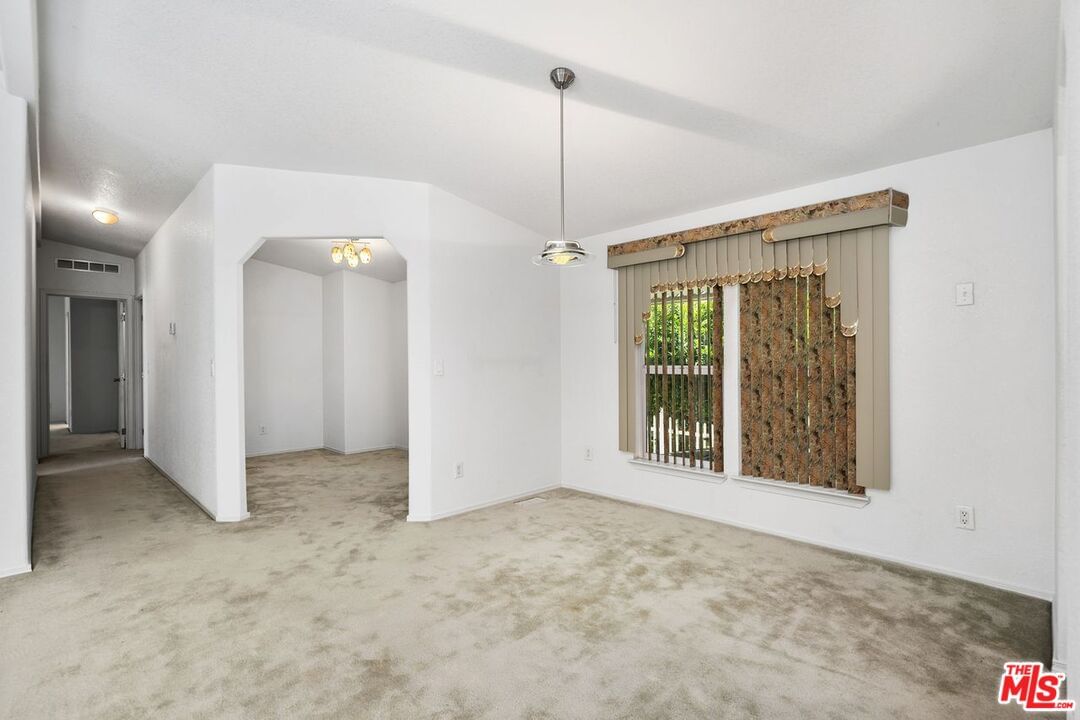 Avalon photo 17