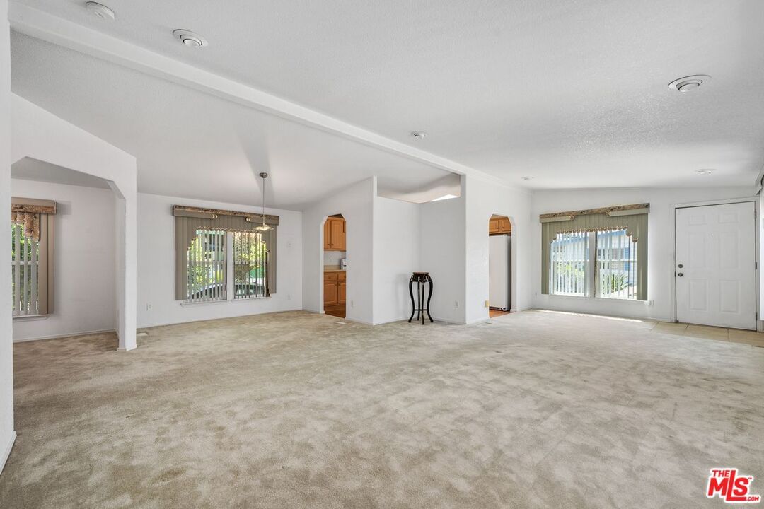 Avalon photo 18