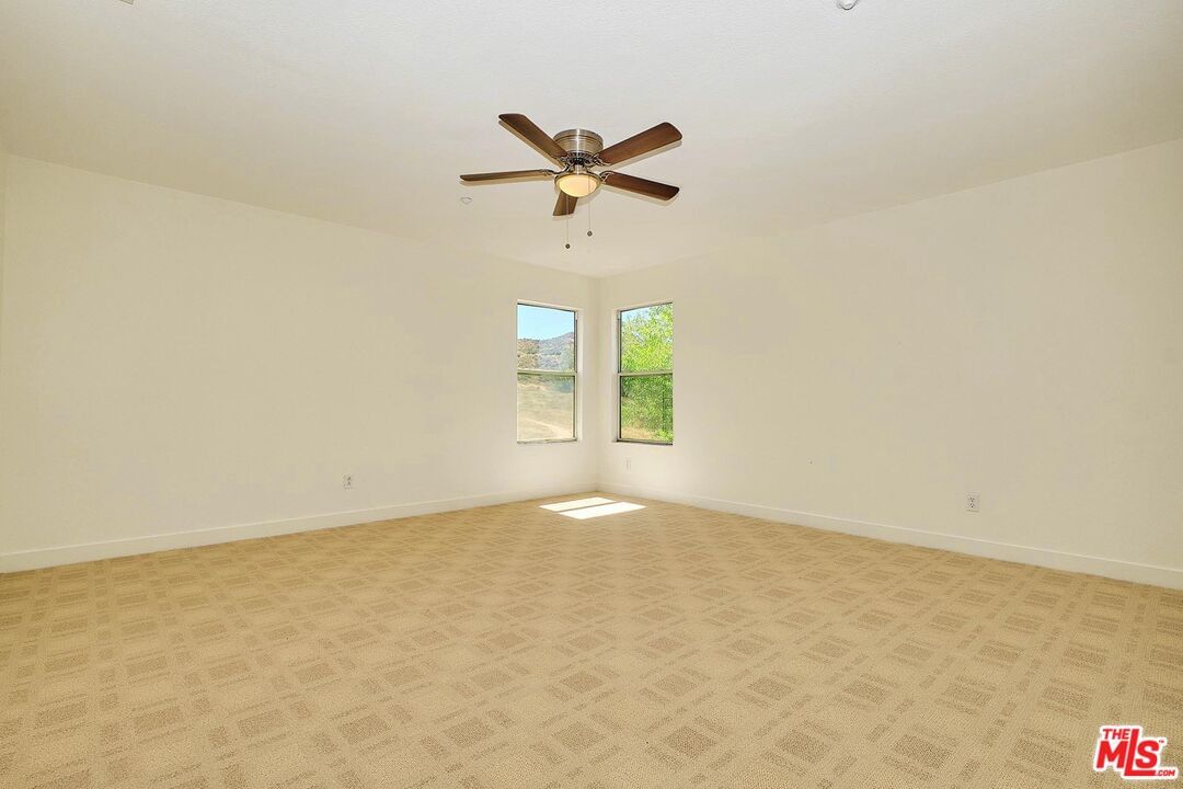 Valley Vista photo 12