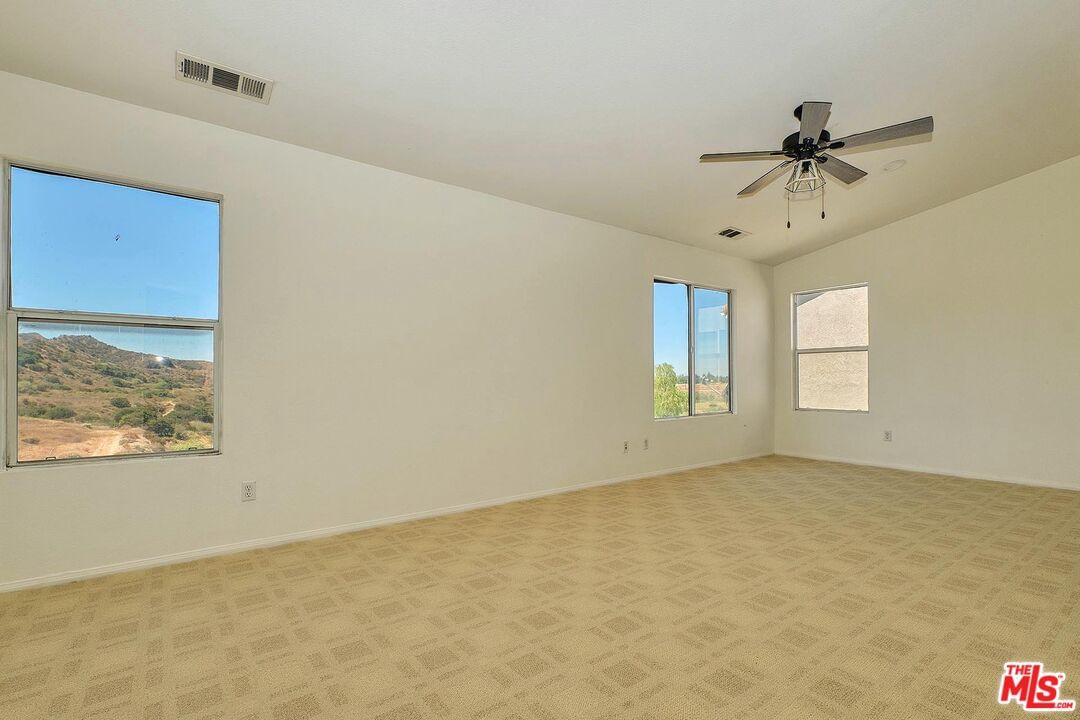Valley Vista photo 13