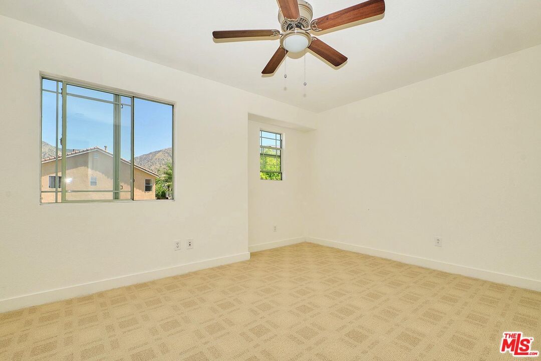 Valley Vista photo 18