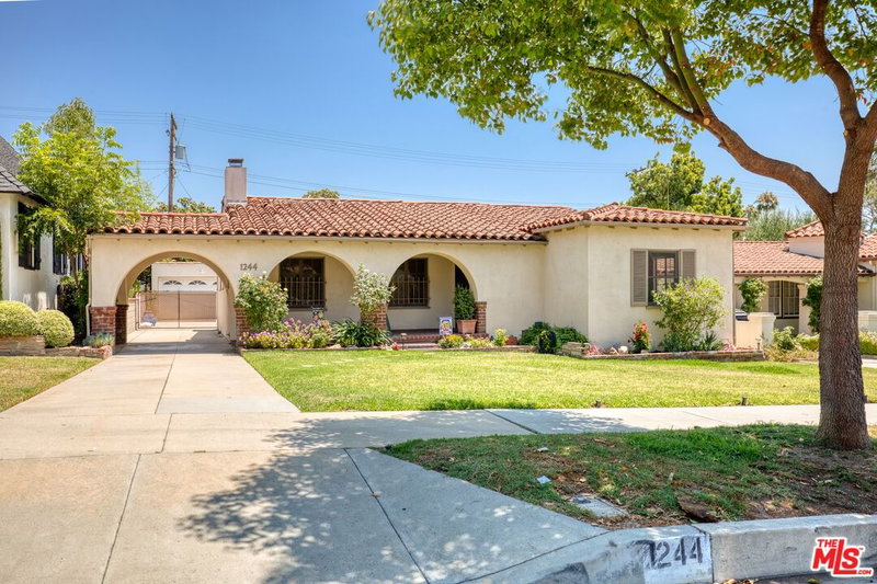 1244 Norton Ave
