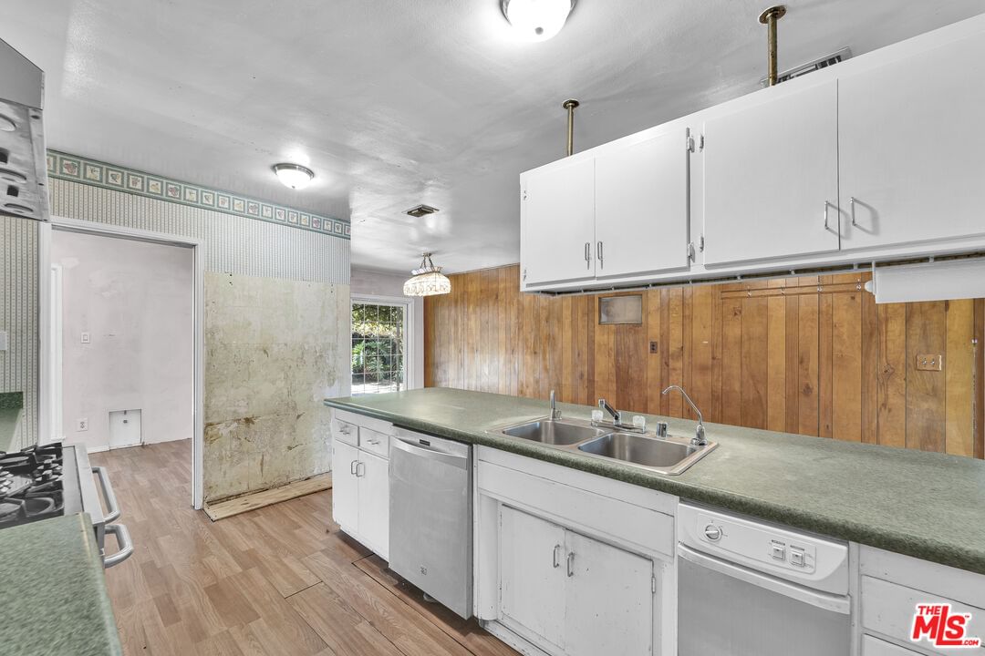 Garden Grove photo 11