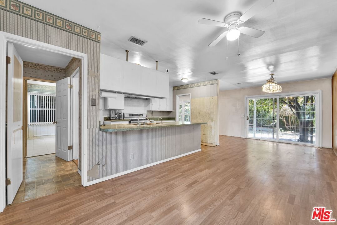 Garden Grove photo 14