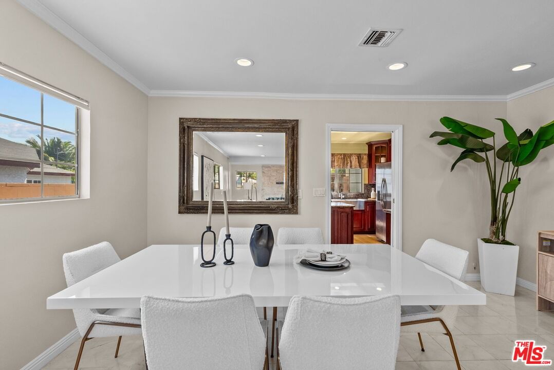 Willowcrest photo 15