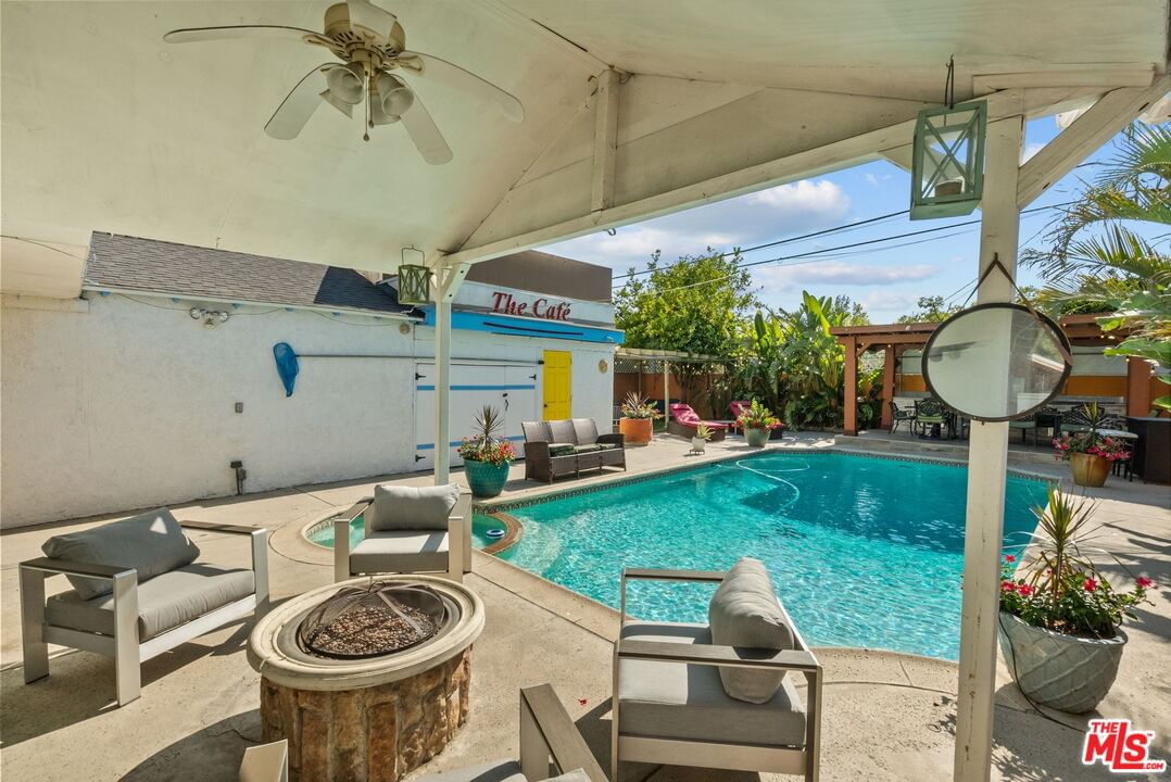 Willowcrest photo 40