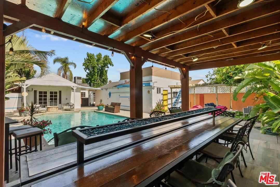 Willowcrest photo 46