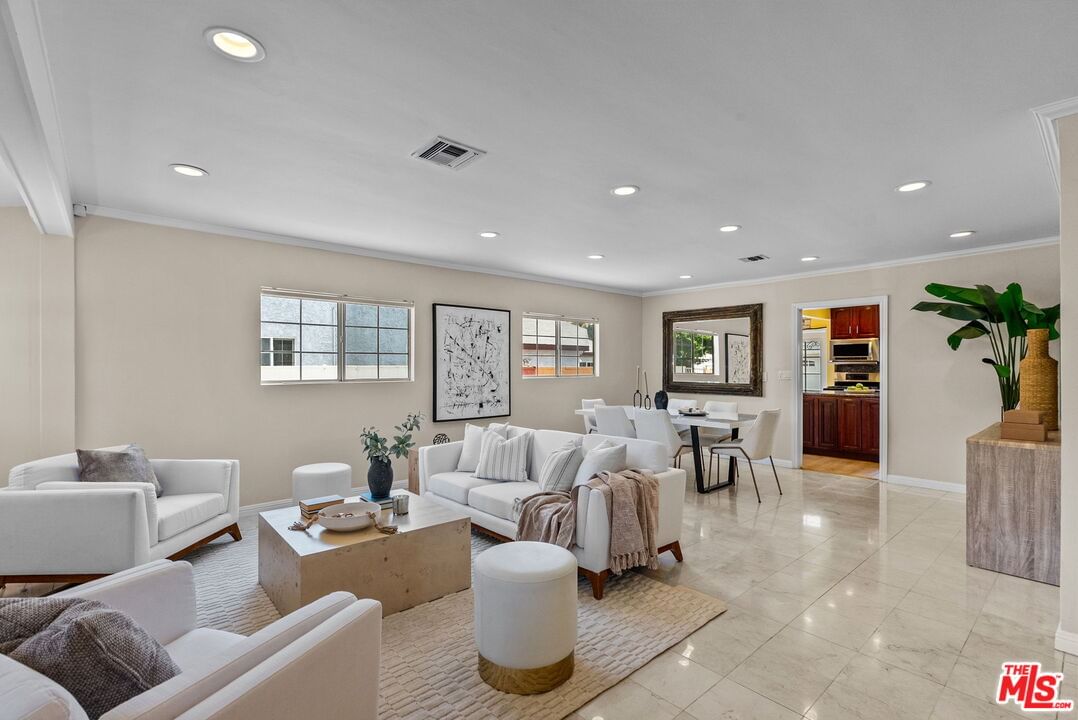 Willowcrest photo 9