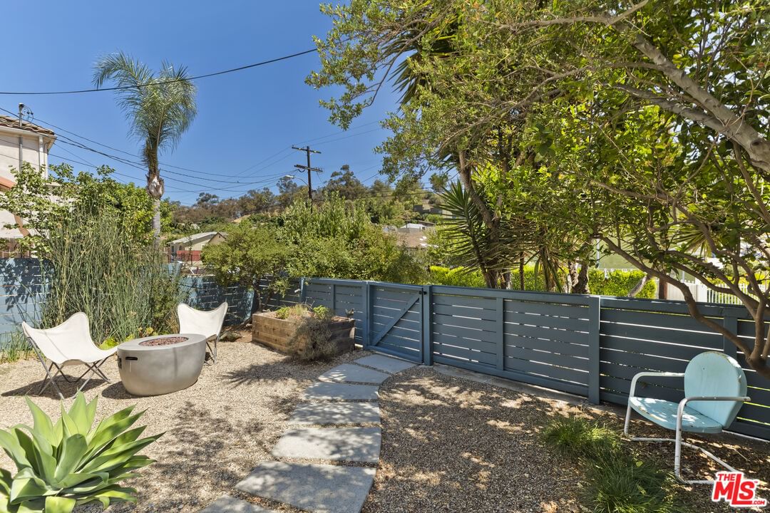 Amador photo 30