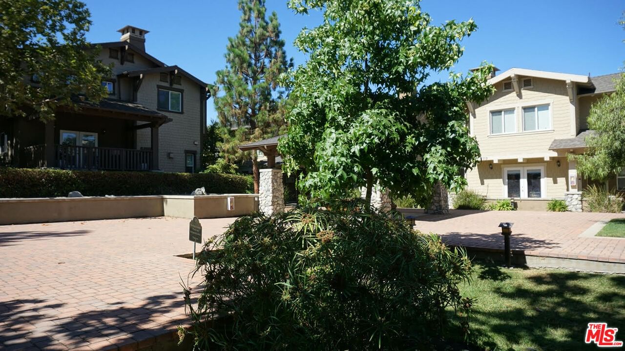Fair Oaks photo 23