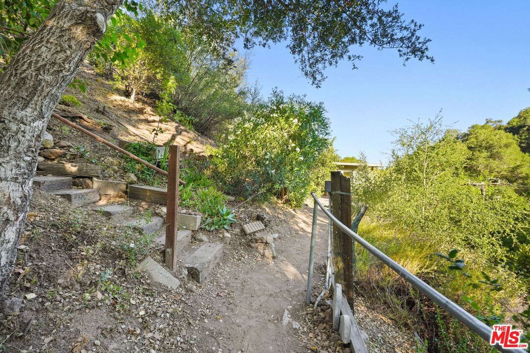 Old Topanga Canyon photo 40