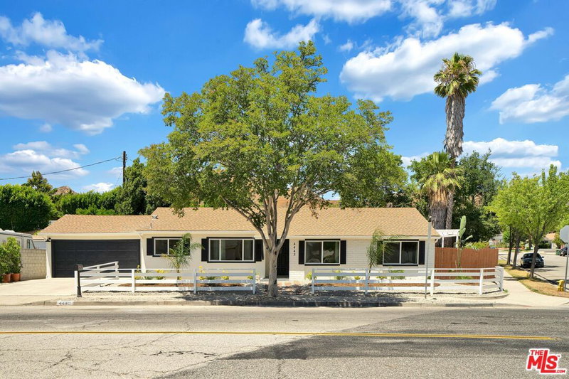 4443 Walnut Ave