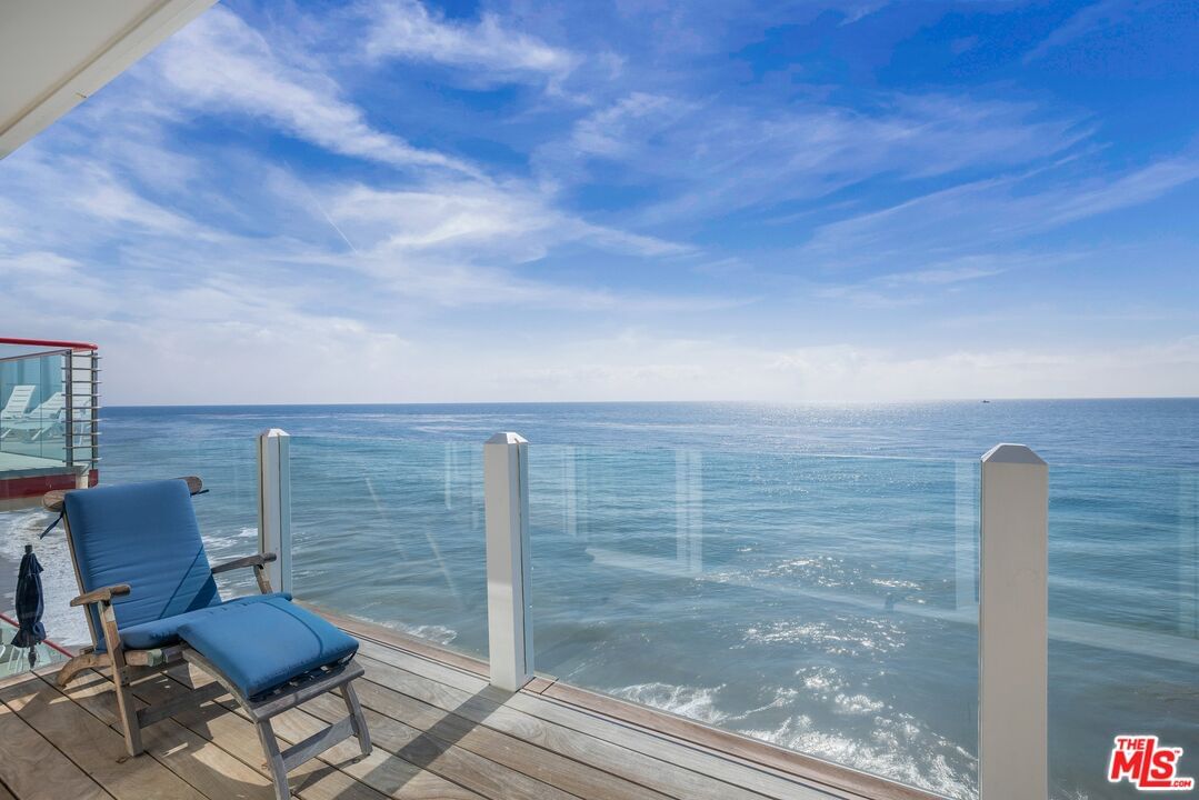 Malibu Cove Colony photo 20