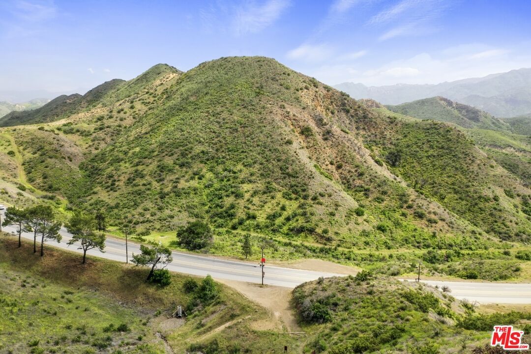Kanan Rd photo 15