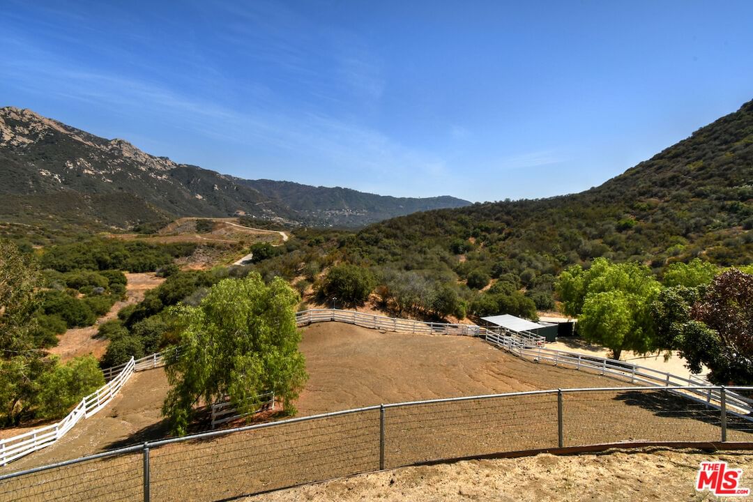 Mulholland photo 27