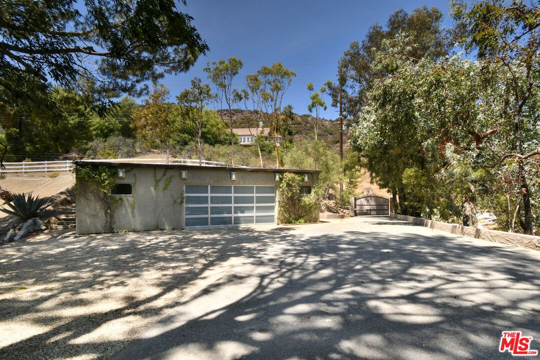 Mulholland photo 5