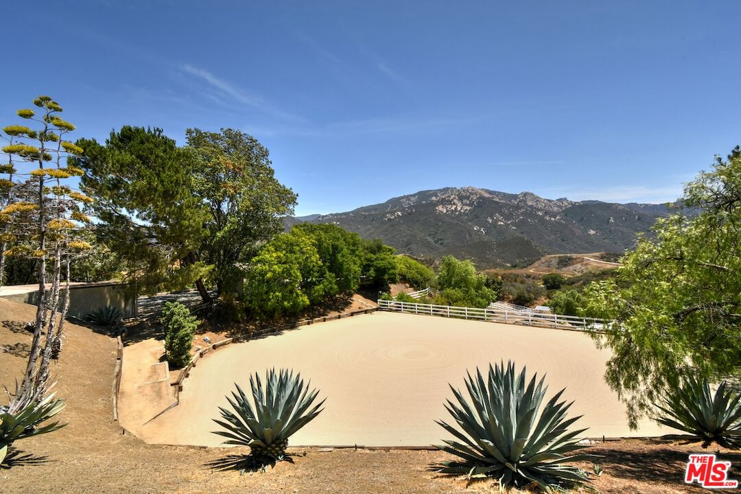 Mulholland photo 54