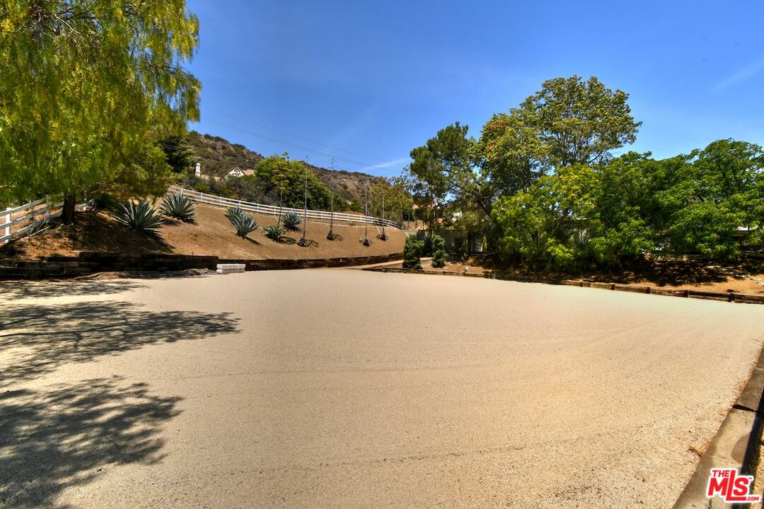 Mulholland photo 56